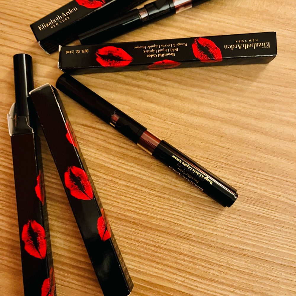 Elizabeth Arden Bold Liquid Lipstick 💄
